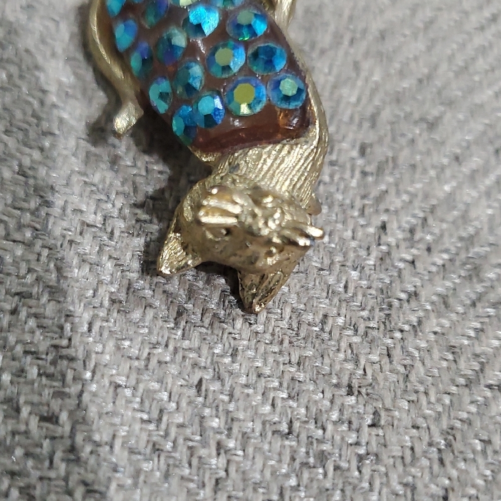 Vintage Gold Tone and Blue Belly Kitty Cat Brooch Meow Animal Gems Bling - Picture 6 of 12